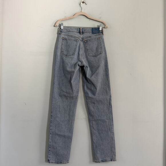 NWT Abercrombie The Straight Curve Love Mid Rise Medium Wash Jeans - Picture 6 of 9